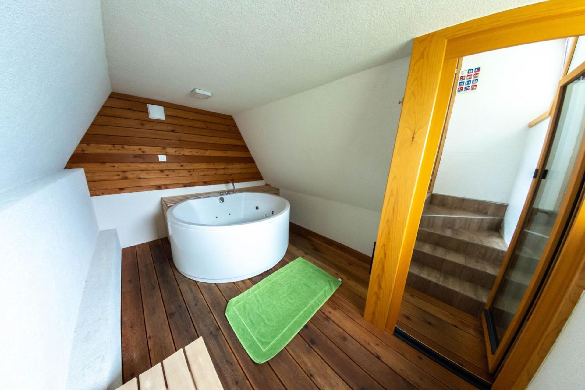Apartments Beeland Skok Mozirje Room photo